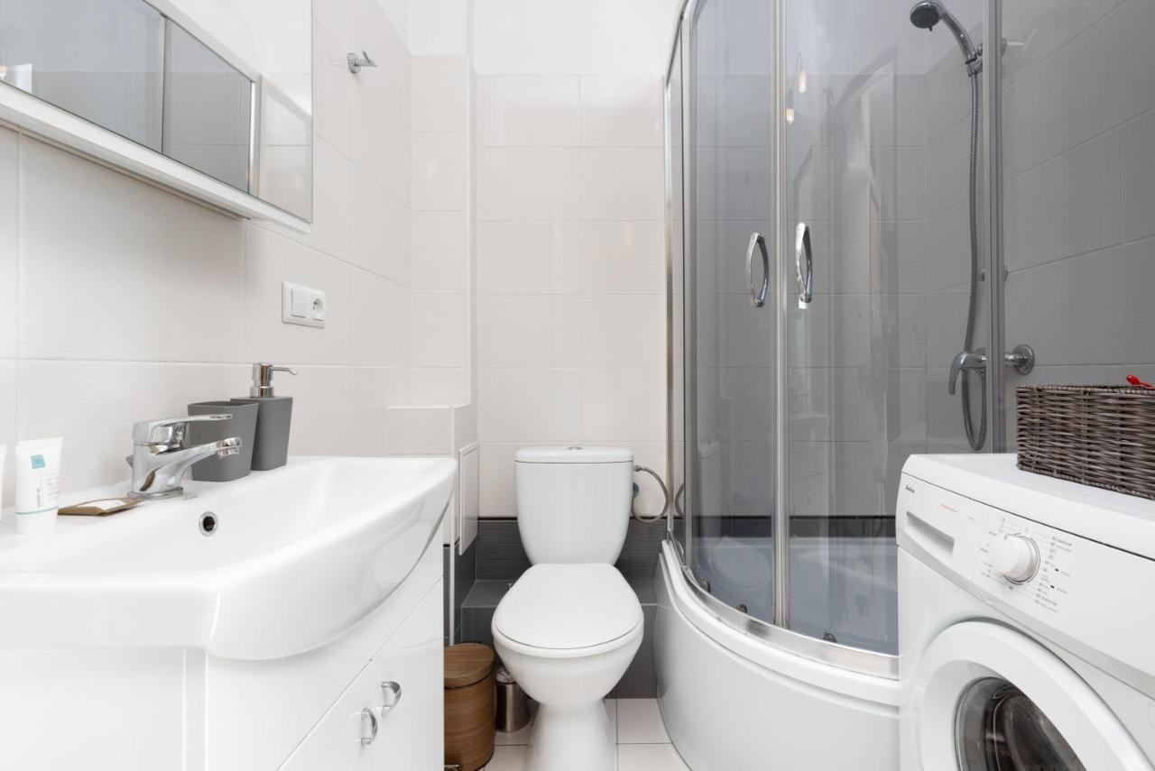 Apartments City Center Krucza By Renters Warszawa Zewnętrze zdjęcie